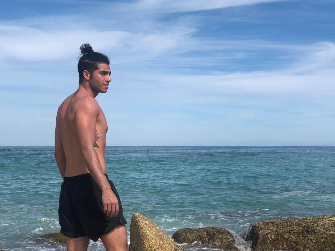 メナ・マスードのインスタグラム：「The things we take for granted ☀️」