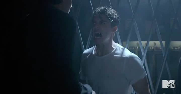 コディ・クリスチャンのインスタグラム：「nothing like being tied up, fake electrocuted, and having water thrown on you for six hours of filming. All in a days work. Hahaha, I love my job. one of my favorite scenes from teen wolf, what’s one of yours?」