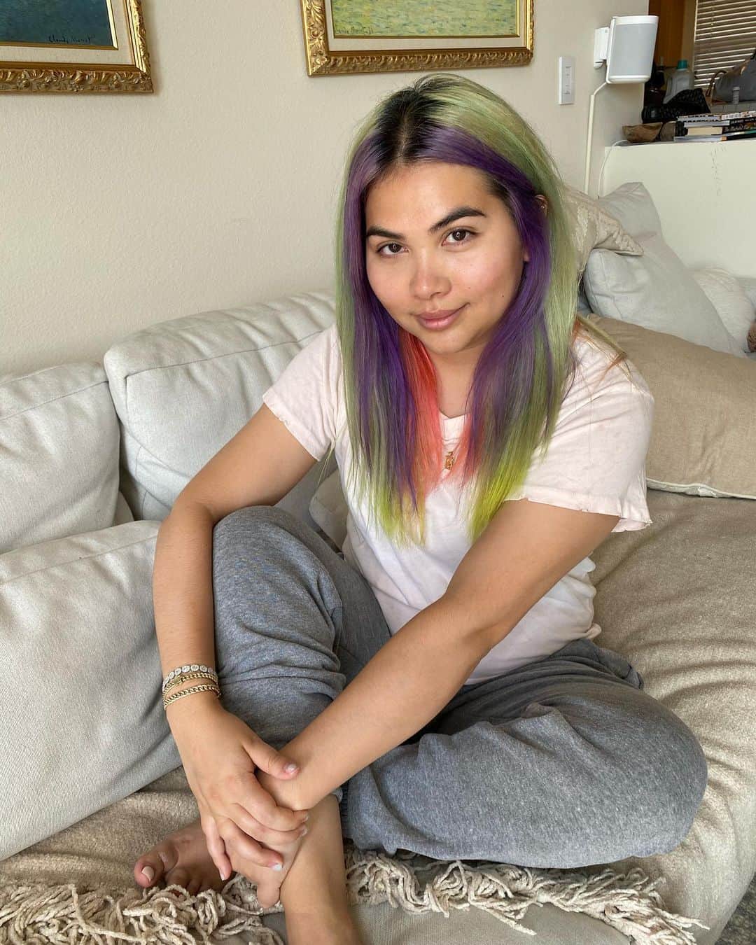 ヘイリー・キヨコのインスタグラム：「Created my own rainbow 🌈」