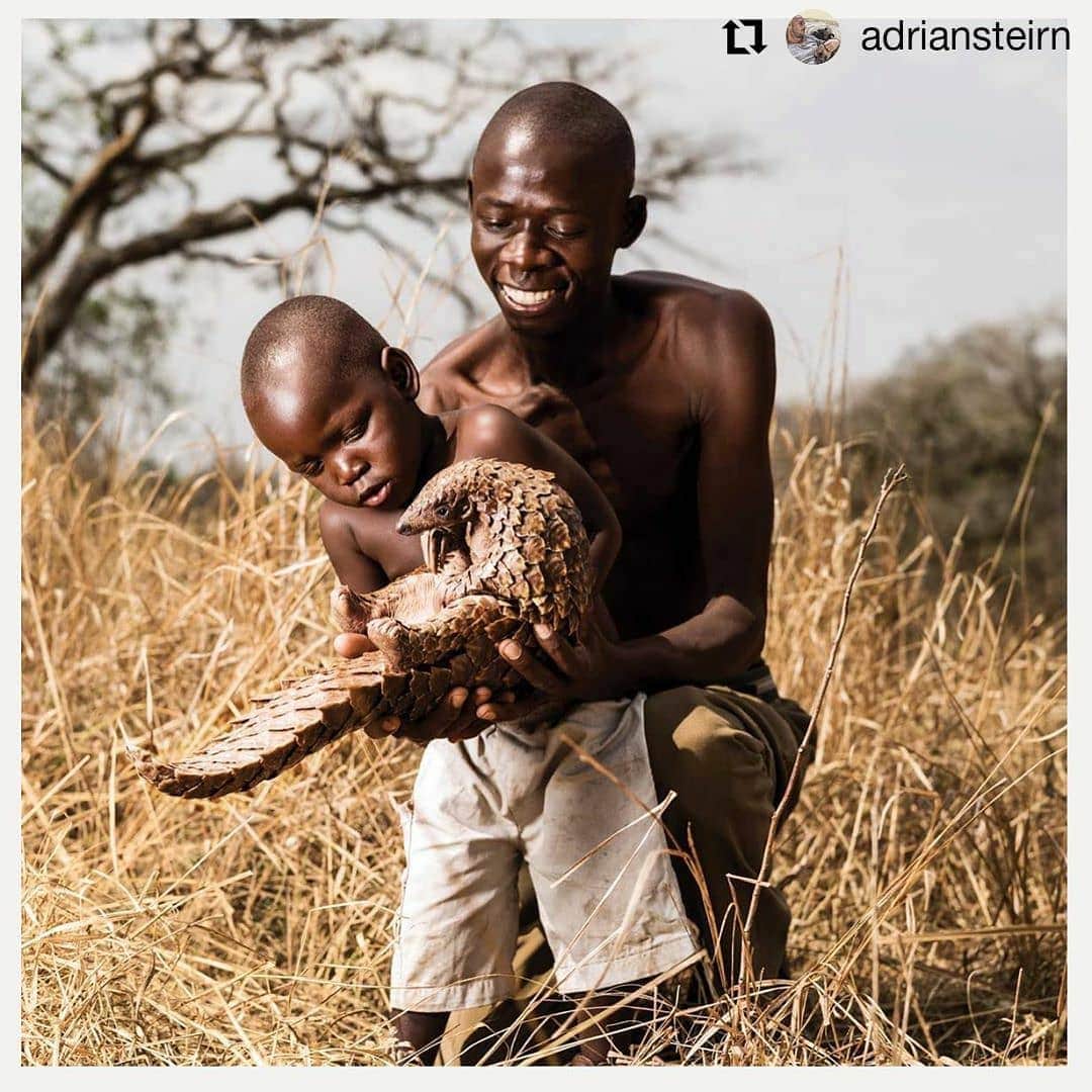 デビッド・ポーコックさんのインスタグラム写真 - (デビッド・ポーコックInstagram)「@adriansteirn provided two photo essays for In Our Nature. Worth getting a copy just to read them! Link in bio for a signed copy. ... #repost @adriansteirn ... We were once a village.  That village was a community.  It required us to look squarely into each other’s eyes and get along.  Make it work.  We needed to farm sustainably because being a village we couldn’t import goods.  We needed to run family businesses because nobody knew dairy like your grandfather.  Nobody knew natural medicine like our mother.  Our economy relied on word of mouth and trust.  We grew what we could eat and a little bit more.  We were kind to our animals because we relied upon them.  Farm to table was all we knew.  Direct conversation was all we had.  Dialogue was everything in the village because we couldn’t rely on anybody else to sort our problems.  It wasn’t a perfect village but it was home.  We self regulated because to let things become too polarising meant that our village ground to a halt.  We didn’t all agree with our neighbours but we all got along.  We once had a village and our village was one of many villages that inhabited planet earth. Our village wasn’t special but it was the village we knew.  Now our planet is a village. A huge anonymous village. Everybody has a voice but nobody is truly heard. Instead of speaking to each we all shout at each other on the internet. Brave and opinionated hiding behind hashtags and emojis. Our leaders no longer lead but play politics. Economics trump morality. Instead of respecting our elders we worship technology. Rather than live in our natural world we live atop of Mother Nature. Our food isn’t sustainable. We manufacture more than we need and less than we want. We aren’t interested in getting along because we have forgotten how to be kind. Our village is filled with inequality, gender bias, religious dogma and aggression. We pretend we are in control but we are scared and our village doesn’t feel like home anymore.  We once were a village and we have no choice but to go back to being what a village truly is founded upon. Community, kindness and compromise.  Globalisation means our planet is a village. It’s to rebuild our village.」4月27日 8時12分 - davidpocock