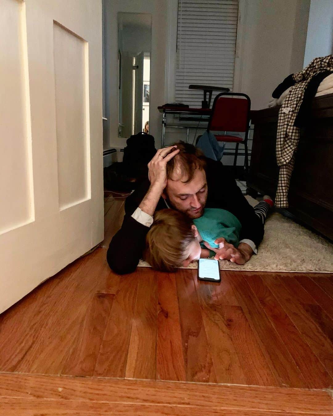 クレア・コフィーのインスタグラム：「Take Your Kid to Work Day, 2020. #musicandlyricsby #ATU」