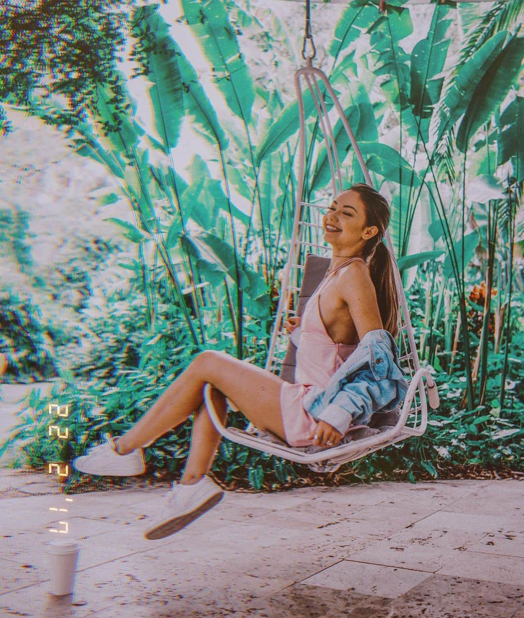 Meredith Fosterさんのインスタグラム写真 - (Meredith FosterInstagram)「Miss this 🌴🌞🤍」4月27日 10時24分 - meredithfoster