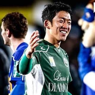 権田修一のインスタグラム：「元SV HORNメンバー全員（選手・経営陣・チームスタッフ）で昨日ミーティングを行い、こんな時なので何か楽しいコンテンツを提供できないか検討しました。まず、出来る事として選手全員で座談会を行い、公開しようという事になりました。無料ZOOMシステムにて初めて行いますので当日色々上手くいかないことがあると思いますが、ご容赦ください。　二回目は『選手×経営陣』の座談会を検討しております。　回を追うごとに少しずつ運営を改善していきますので、是非ともよろしくお願いします。 ■SV HORN元選手たちによるZOOM座談会概要 ♢参加　：　権田修一／矢島倫太郎／榊翔太／ハーフナーニッキ／川中健太／新井瑞希 ※一部選手は都合により参加が出来ない場合があります。 ♢開始日時：　2020年4月28日（火）２０：０５（日本時間） ♢参加ID　：366-998-3089 ♢参加パスワード：　同日２０：０５頃にTwitter（@ycanda24）にて発行します。 ♢参加制限　：　先着１００名 ♢注意事項　①　選手以外のオーディエンスの方は、入室時にビデオオフ・ミュートでご参加ください。 　②　無料ZOOMシステムを使っておりますので、40分程度の配信となる予定です。」