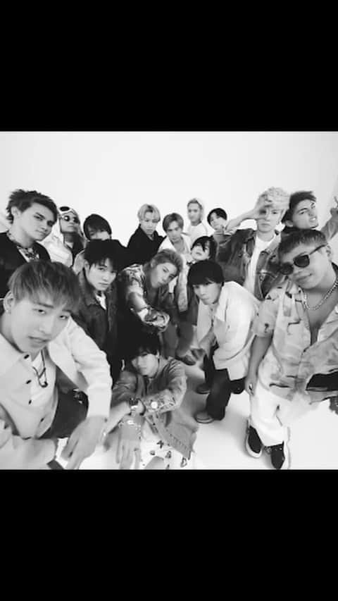 のインスタグラム：「4.27発売のNYLON JAPAN 6月号にTHE RAMPAGEが初登場♡  本日公開の特設WEBページは下記URLからcheckしてね。  NYLON.JP/INVISIBLELOVE  #nylonjapan #nylonjp #therampage #ランペイジ」
