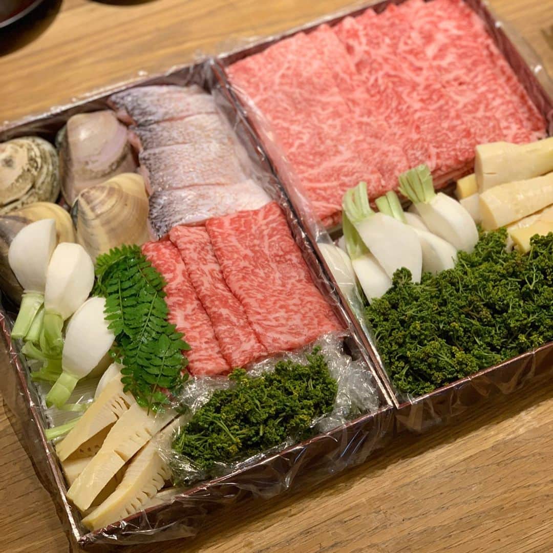 いかりさとみのグルメインスタ