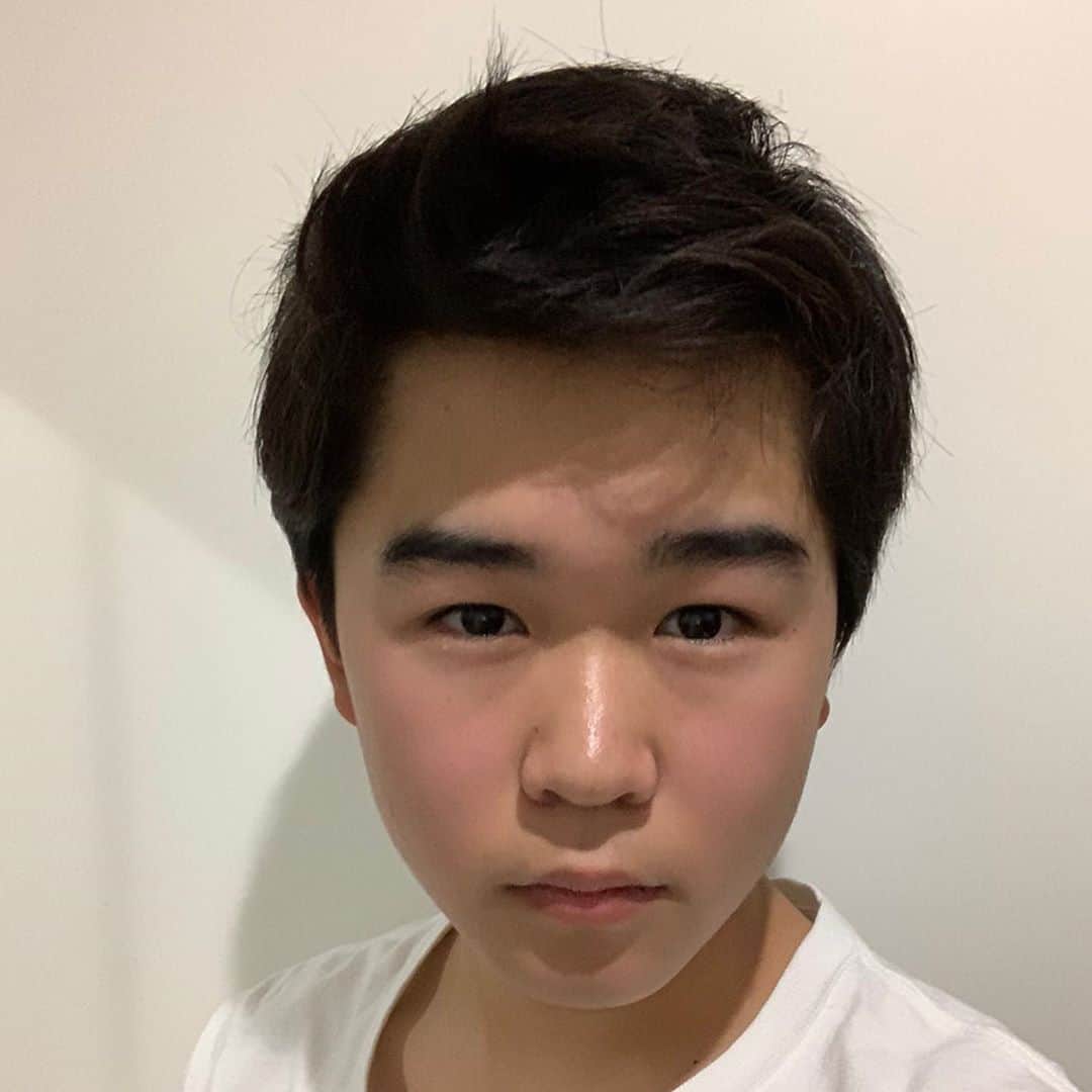 鈴木福さんのインスタグラム写真 - (鈴木福Instagram)「髪をセットするのはすごく難しいです。  #髪#セット#難しい#STAYHOME」4月27日 20時57分 - s_fuku_te