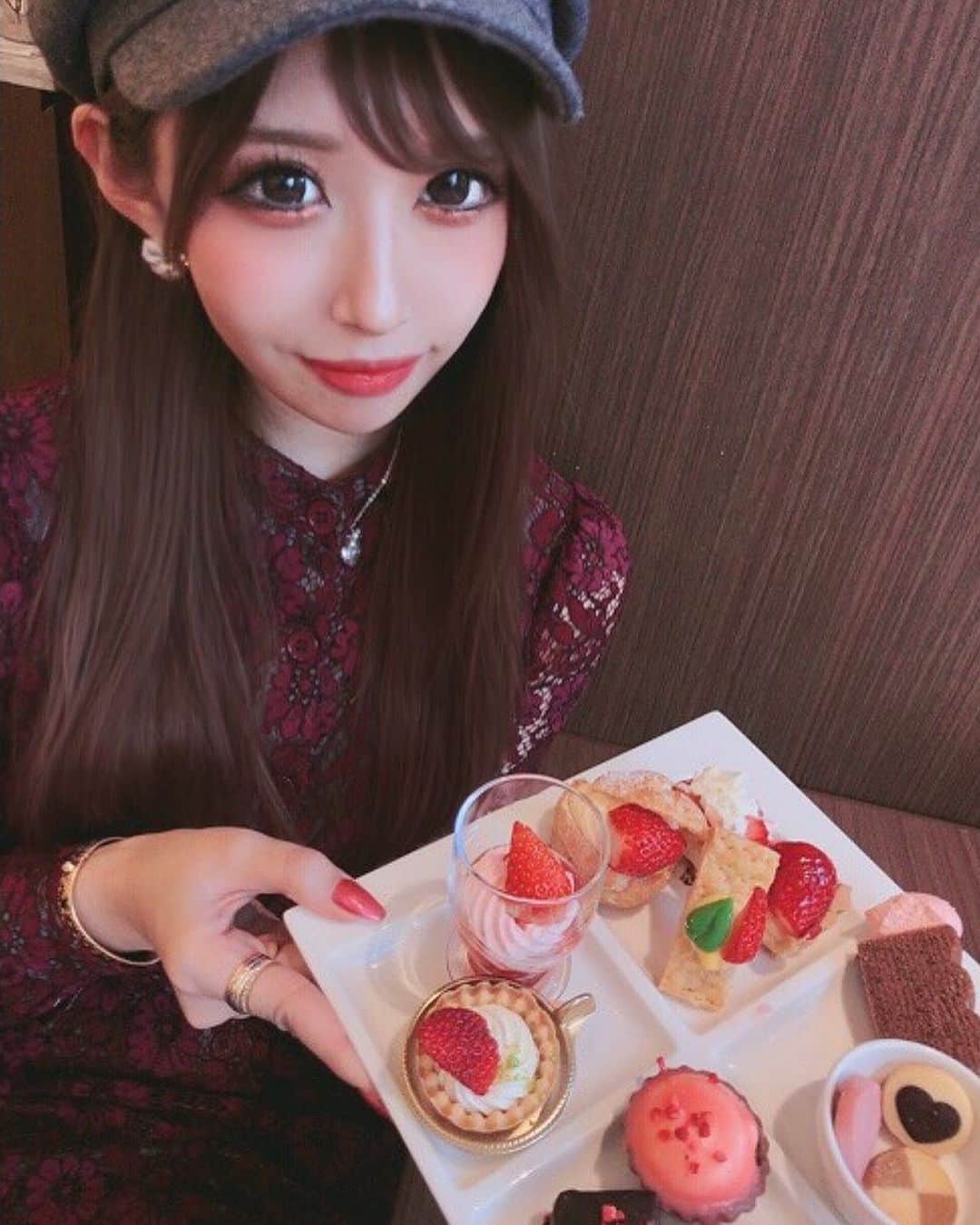神出鬼没の【キャバ図鑑】さんのインスタグラム写真 - (神出鬼没の【キャバ図鑑】Instagram)「【坂道ヲタク🎤💓】 ㅤㅤㅤㅤㅤ This is Japanese night culture🇯🇵💫 Introducing Japanese famous hostess👗 Plz "follow me" , "like" and "Share" 💋 ㅤㅤㅤㅤㅤ 全国各地の夜の世界🦋で活躍されている、美を極めた名実共にトップクラスの美女をご紹介するアカウント 【💋キャバ図鑑💋】< @cabazukan >です✨ ㅤㅤㅤㅤㅤ ✳︎────────────────✳︎ 今回ご紹介させて頂きますのは 東京(Tokyo) 歌舞伎町(Kabuki-cho) の 「アマテラス」在籍の * 水咲 えりな * ちゃん @eripimzsk です😍✨ ✳︎────────────────✳︎ ⚠️アカウント内の 他のキャスト様もココから< @cabazukan >見てね👗✨⚠️ ㅤㅤㅤㅤㅤ こちら、歌舞伎町「 @club_amateras 」さん🕋から、どことなく小悪魔感を感じるキャスト様😈💓えりなちゃんの一枚📸✨ ↪︎ @eripimzsk  ㅤㅤㅤㅤㅤㅤㅤ 実は、見かけによらず意外とサバサバで、よく喋るから面白いって言われる坂道(乃木坂とか)オタク🎀🎤 自粛期間中は、最低5時間は荒野行動で、フレンドももちろん募集中💕😘✨ ↪︎ @eripimzsk  ㅤㅤㅤㅤㅤ 最近は、ほろよいのハピクルサワー🍹にハマってますが、お酒弱くなってそうで、自粛解除が怖い、、😂笑 また状況が落ち着きましたら、是非足を運ばれてみて下さい💋✨ ↪︎ @eripimzsk  ㅤㅤㅤㅤㅤㅤㅤㅤㅤㅤ ⚠️アカウント内の 他のキャスト様もココから< @cabazukan >見てね👗✨⚠️ ※インスタ以外の方はコチラ↓ https://www.instagram.com/cabazukan/ ㅤㅤㅤㅤㅤ ◤◢◤◢◤◢◤◢◤◢◤◢◤◢◤◢◤◢◤◢ リポスト希望のキャスト様、 フォロー&タグ付け🏷 < @cabazukan > して頂けると気付きやすいので 宜しくお願い致します！ ◤◢◤◢◤◢◤◢◤◢◤◢◤◢◤◢◤◢◤◢ ──────────────── ©︎produced by @terry0404ht  # ぶっ飛びテリー会長  フォローしてもらえると更新頑張れます🚀 ──────────────── ㅤㅤㅤㅤㅤ ㅤㅤㅤㅤㅤ ㅤㅤㅤㅤㅤ ㅤㅤㅤㅤㅤ 【# キャバ図鑑, # 推し嬢 】 # 指名するならキャバ図鑑  #新宿グルメ #新宿カフェ  #新宿ランチ  #歌舞伎町キャバクラ #自粛生活  #新宿ディナー #歌舞伎町キャバ嬢  #ライバー #イチナナ  #唯美 #妹子  #正妹 #女孩  ㅤㅤㅤㅤㅤ #ポコチャ  #どう森 #どうぶつの森  #在宅ワーク #副業紹介してます  #副業初心者 #副業で稼ぐ  #副業はじめました #在宅勤務  #instalove #instamood  #coronavirus #coronavirusitaly  #coronavirusespaña  #moetchandon #veuveclicquot  #champagnelover  ㅤㅤㅤㅤㅤㅤㅤㅤㅤㅤ ──────────────── ©︎produced by @terry0404ht  # ぶっ飛びテリー会長  フォローしてもらえると更新頑張れます🚀 ──────────────── ㅤㅤㅤㅤㅤ ㅤㅤㅤㅤㅤ ㅤㅤㅤㅤㅤ」4月27日 21時01分 - cabazukan