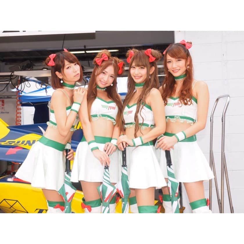 堀尾実咲のインスタグラム：「今日は2016フレエンのみんなと20:00〜コラボ配信やります🐰♥️ レースクイーンやってた時の大切なお友達👼👼👼 ぜひ見てね！💚 ※ツイキャスだよー🥰」