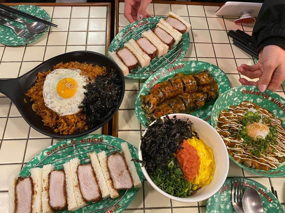 ペ・ヒギョンさんのインスタグラム写真 - (ペ・ヒギョンInstagram)「이래서 다들 맛잇다고 하는구먼 #도산분식 #광교호수공원 #가격은안분식」4月27日 13時39分 - baeheekyung3