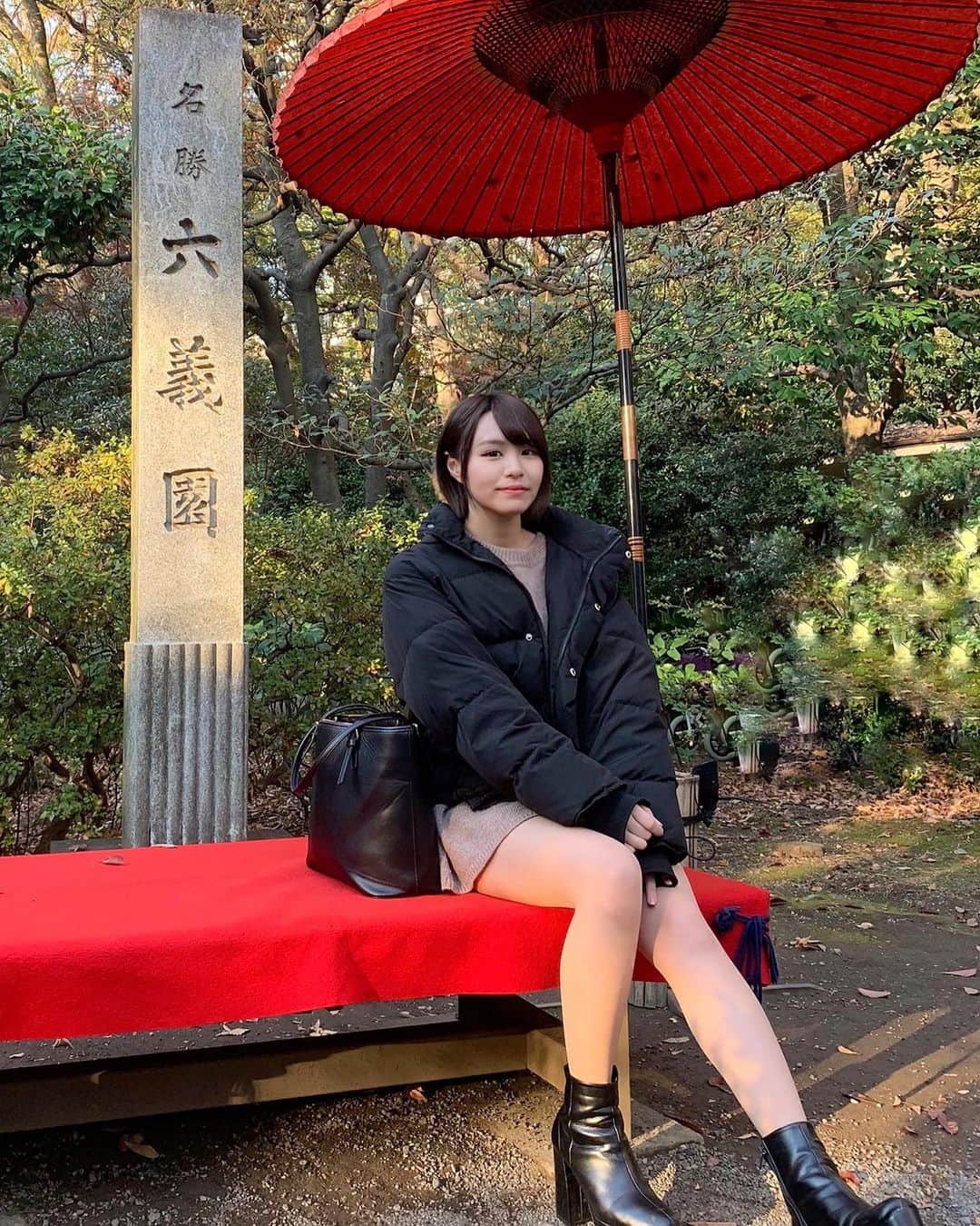 のインスタグラム：「↩︎ . 過去pic📸 お家も好きだけど 早くお出かけできるようになりたいね〜 今は我慢🥺 . . . #過去pic#六義園#stayhome #早くお出かけしたいね #japanesepicture#likeme#followme」