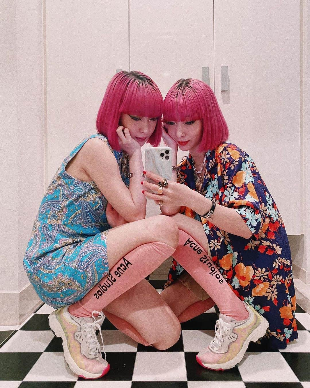 AMIさんのインスタグラム写真 - (AMIInstagram)「昨日の私達🥰 柄柄twins🏁 New sneaker👟  #LOVEFASHION_LOVEYOURSELF #MY_FOAH」4月27日 15時03分 - amixxamiaya