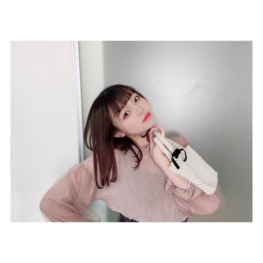 奥本陽菜さんのインスタグラム写真 - (奥本陽菜Instagram)「今日も風つよかったああああ🤭 ・ ・ ・ ・ ・ ・ ・ ・ #このお菓子#めちゃ好き ・ ・ ・ ・ 元気ですか??🎀」4月27日 17時08分 - hinanohiroshima