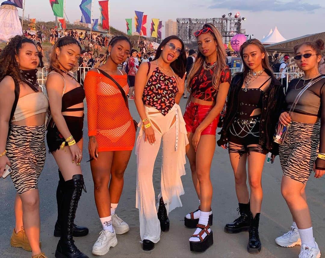 のインスタグラム：「会いたすぎ💭💕 #めちゃtb#edc」