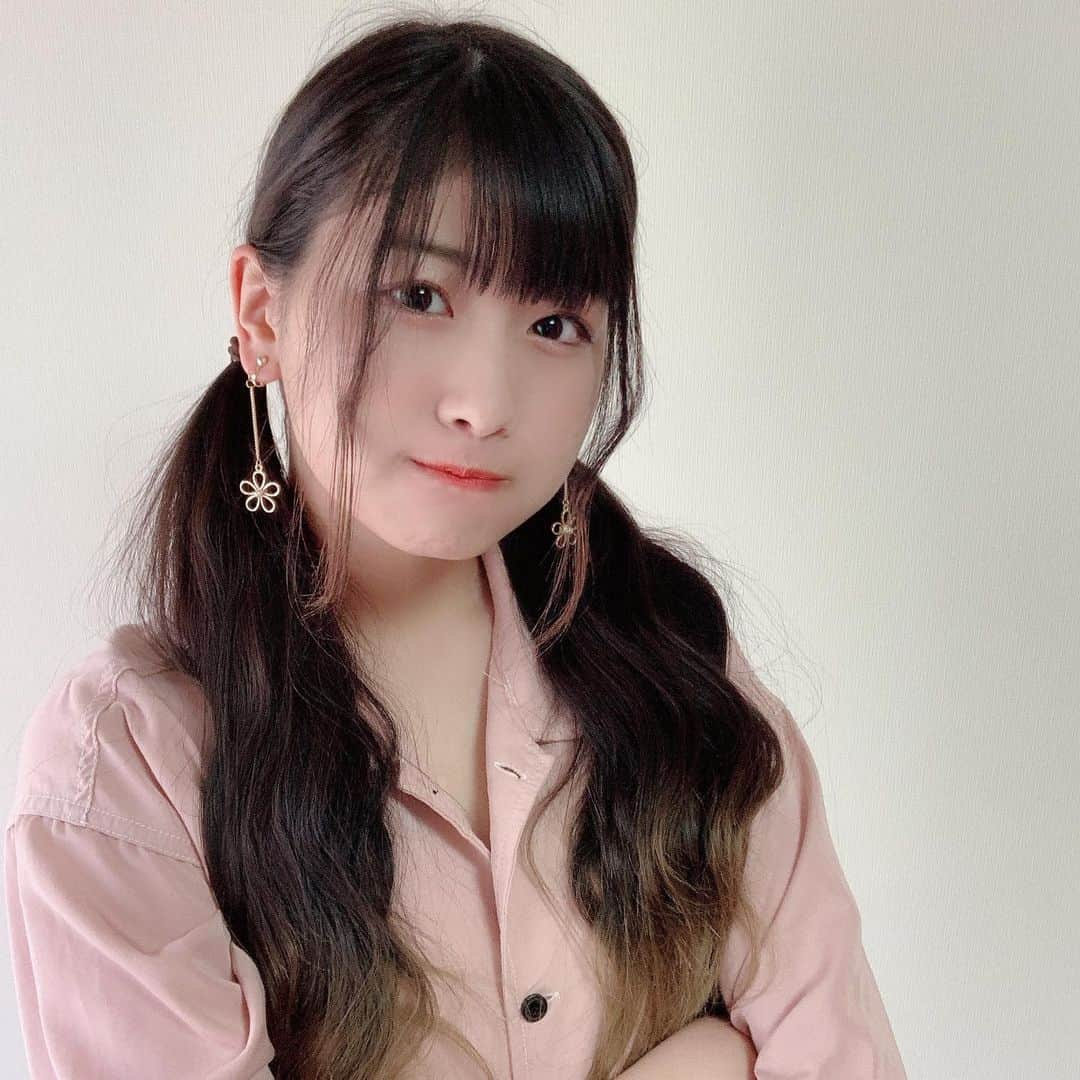 高橋彩香のインスタグラム：「沢山写真撮ったのでおすそわけです✋ #OUC48 セルフプロデュース生写真が出ますのでオフショット〜😊 要チェックです！  #髙橋彩香」