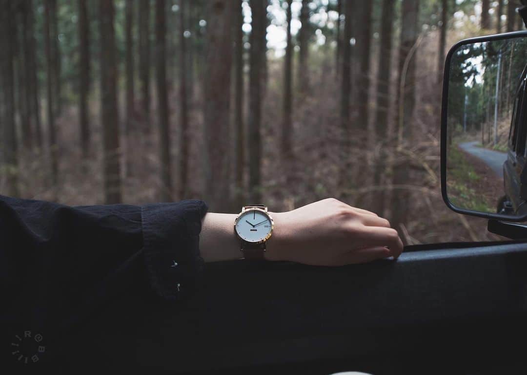 rabbiiiiiさんのインスタグラム写真 - (rabbiiiiiInstagram)「. ☁️🌲🏵⌚️🚜 .  10%OFF coupon 👉「rabbido」 . #nomonday#ノーマンデー#腕時計#時計#手元倶楽部」4月27日 22時25分 - rabbiiiii