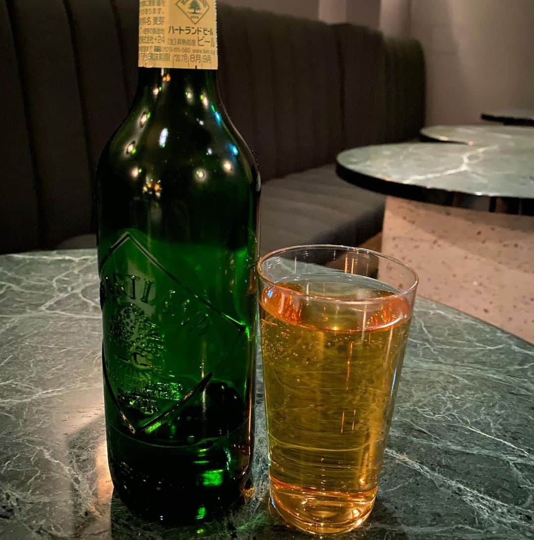 まあみさんのインスタグラム写真 - (まあみInstagram)「#ヒューガルデン#ハートランド このツートップは譲れない🍺❤#beer . . #コロナに負けるな #20200427#251日#世界生命の日#婦人警官の日#哲学の日#ロープデー#今日は何の日#毎日投稿#カウントダウン#countdown#嵐#嵐にありがとうを届けていく#感謝カンゲキ雨嵐✏️#🐭🌸🌺🎃⛄️ . . #ウマクなんて生きれないそれは誇り」4月27日 23時04分 - maami_1125