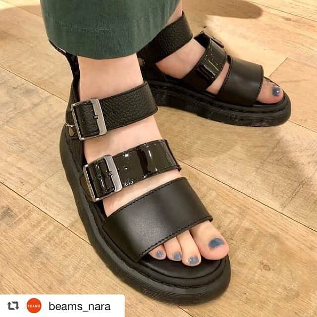 narafamily | ならファミリーさんのインスタグラム写真 - (narafamily | ならファミリーInstagram)「BEAMS（1F）ならファミリー店 . 【Ray BEAMS】 . Dr.Martens × Ray BEAMS GRYPHON(グリフォン) . item no: 6133-0334 price:¥20,000+tax . 詳細はオンラインに掲載中‼️ . 下記ページからプロフィールに BEAMS onlineサイトのURLが載っていて HPに飛べます。 休業中の店舗も毎日更新していますので、 是非ご覧ください🙇‍♀️ @bminglifestore_gardens  @bminglifestore_tennoji_mio  @bminglifestore_lpt_expocity  @beams_outlet_osakatsurumi  @beams_nishinomiya  @beams_nara . #beams#ビームス #beamsplus#ビームスプラス #raybeams#レイビームス #beamsboy#ビームスボーイ #beamst#ビームスティー #beams_nara#ビームス奈良 #大和西大寺#ならファミリー #ならファグラム #日本#japan#奈良#nara #奈良公園#鹿#大仏 #womensfashion #ウィメンズファッション #20ss#newarrivals」4月27日 23時23分 - narafa.jp