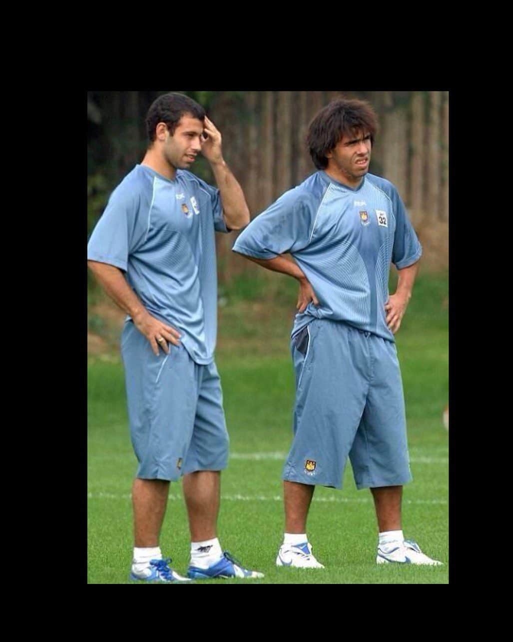 ハビエル・マスチェラーノのインスタグラム：「Que pinta !!!! what a look😱😱😱 @westham #recuerdos」