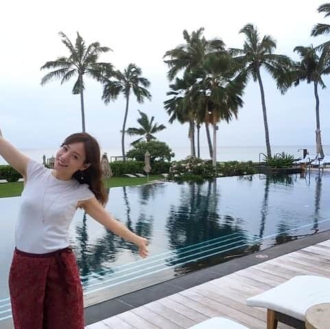 古田ちさこさんのインスタグラム写真 - (古田ちさこInstagram)「🌊🌴🌴 過去picで妄想旅行🤤 2年前だなこれ✈️ どこだと思う⁇ ヒント・島 . . . 回答有難う〜🙌 沖縄とか広島のプリンスとかが複数回答でしたが 答えはハワイでした🐢🌺 ハワイ島っていう回答もあったけどオアフ島なんだな笑 天気いまいちで空も海も青くないから国内っぽかったかな笑 正解者はひとり🥳 . #hawaii#ハワイ#ハワイ旅行#過去pic #オアフ島西海岸#コオリナ#koolina」4月28日 4時45分 - chisakofuruta