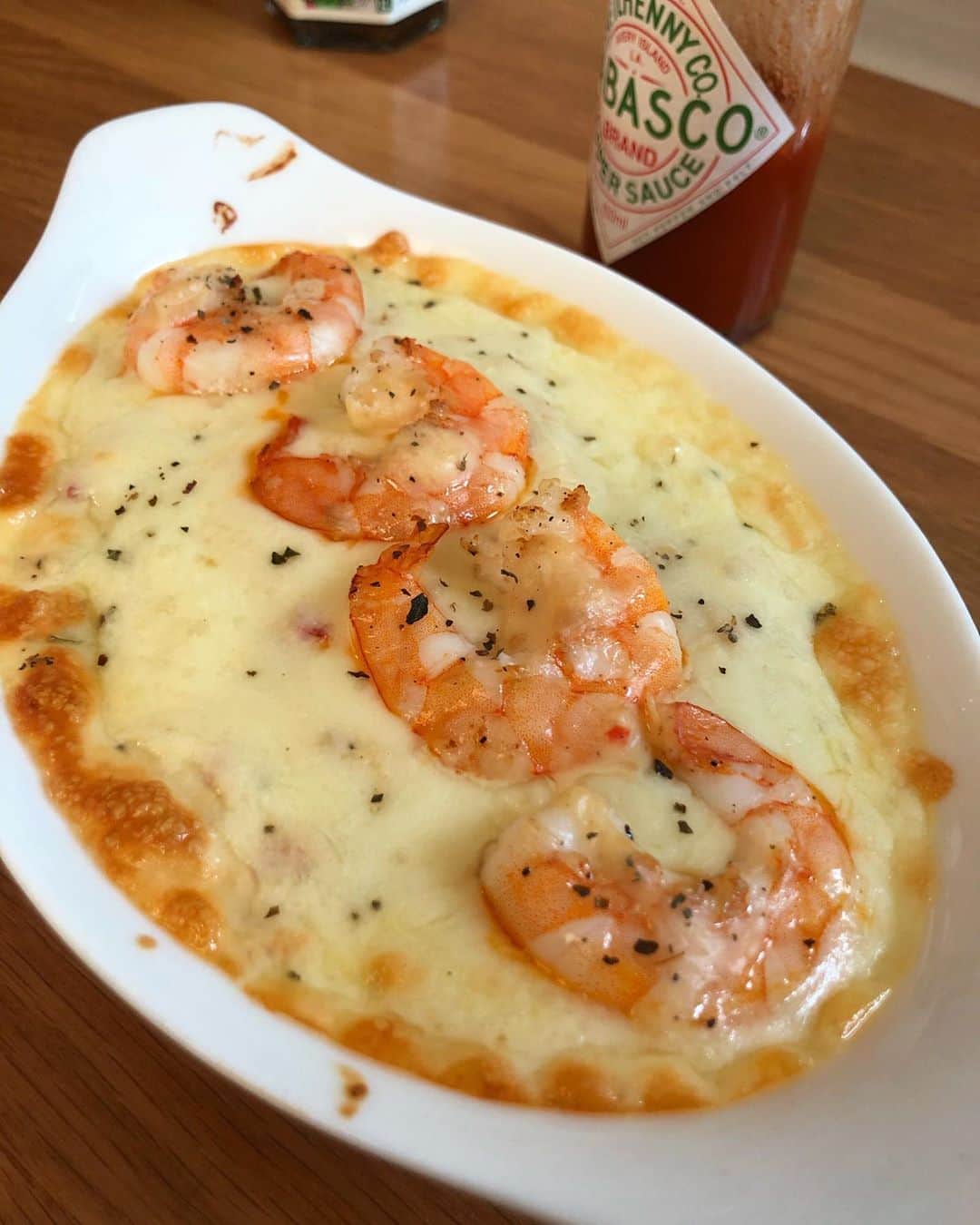 パク・ミンジのインスタグラム：「추억의 도리아🦐 우유, 버터, 치즈 듬뿍의 유지방 폭발 콜라보ㅎㅋ 💥  요새 한식밥을 만드는 일은 어째 흥미가 좀 떨어져서  #homemadecooking」