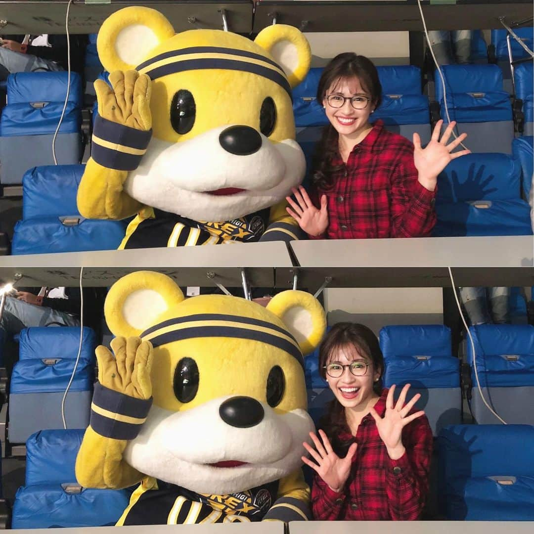 神田れいみさんのインスタグラム写真 - (神田れいみInstagram)「🤚🏻🐻🤚🏻﻿ ﻿ 今月号の #月刊バスケットボール は﻿ #宇都宮ブレックス 盛りだくさんです！  ということで 私も #ブレッキー との懐かしの1枚を！  2019年のBリーグオールスター富山にて📸 癒される〜かわいい☺️❤️ #BREX #月バス #Bリーグ」4月28日 14時39分 - kandareimi