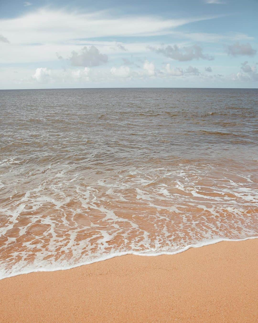 ジュリー・サリニャーナさんのインスタグラム写真 - (ジュリー・サリニャーナInstagram)「Seeing this makes me happy. 🌊 • what word best describes what you feel when you swipe thru? #oceanlover」4月28日 7時40分 - sincerelyjules