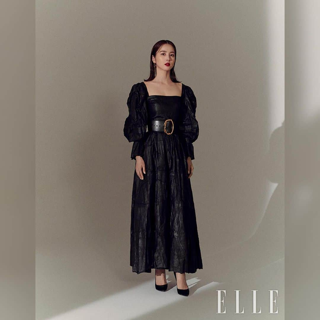 ハン・ヘジンさんのインスタグラム写真 - (ハン・ヘジンInstagram)「#ellekorea #elle 💕」4月28日 14時19分 - underhiswings2016