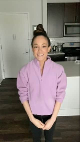 Vita Coco Coconut Waterのインスタグラム：「@prettygirlfitness315 showing you her morning routine」