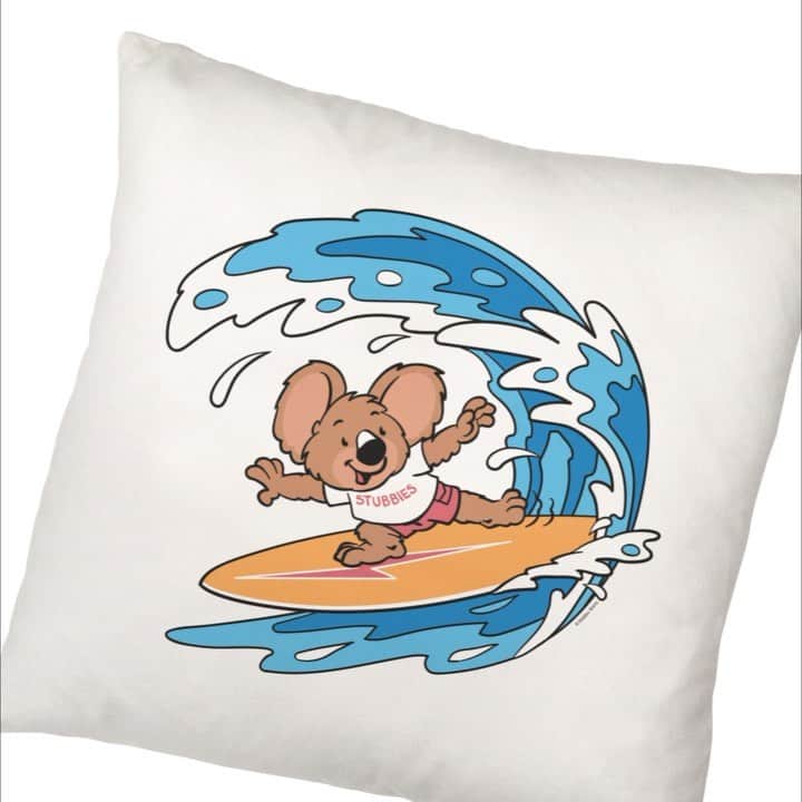 マリブシャツのインスタグラム：「They’re here!! Pillow cases and dish towels are now available at Malibu shirts.com! ❤️🤙🏼 #malibushirts #hawaiianvintage #alohaspirit」