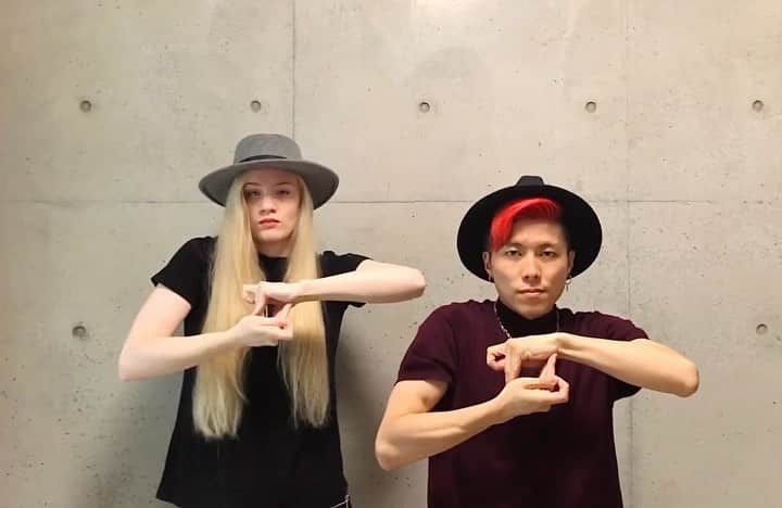 RYOGA -XTRAP-のインスタグラム：「Quarantutting 🧼🙌 📐﻿ with my quarantine partner @_shaype_ 🌶﻿ We taught each own choreo🤩🔥(front person created) 🎵Hardest To Love - @theweeknd」