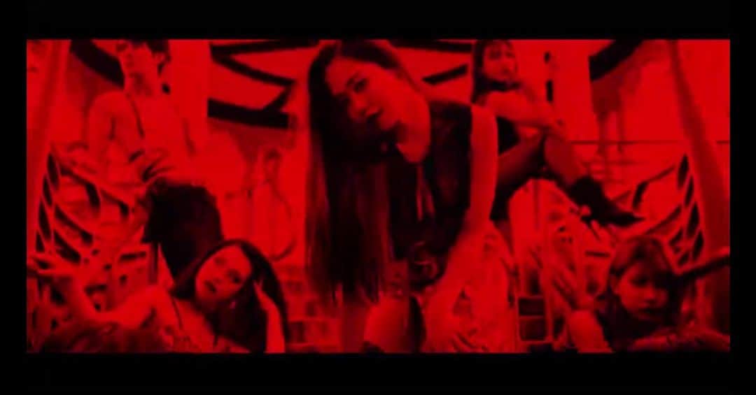 HIKARIfamilyのインスタグラム：「. ⬛️💋⬛️💋⬛️ HIKARI family… . . 🎥　@kantoos_lifestyle . . #ダンス #dance #fashion #dancer #tokyo #streetdance #アーティスト #sexy #japenese #artist #モデル #model #shooting #ファッション #instagood #beauty #photo #me #pv #outfit #名古屋 #撮影 #nagoya #VOGUE #lady #sexy#glamor# #VOGUEdance #voguing #hikarifamily .」