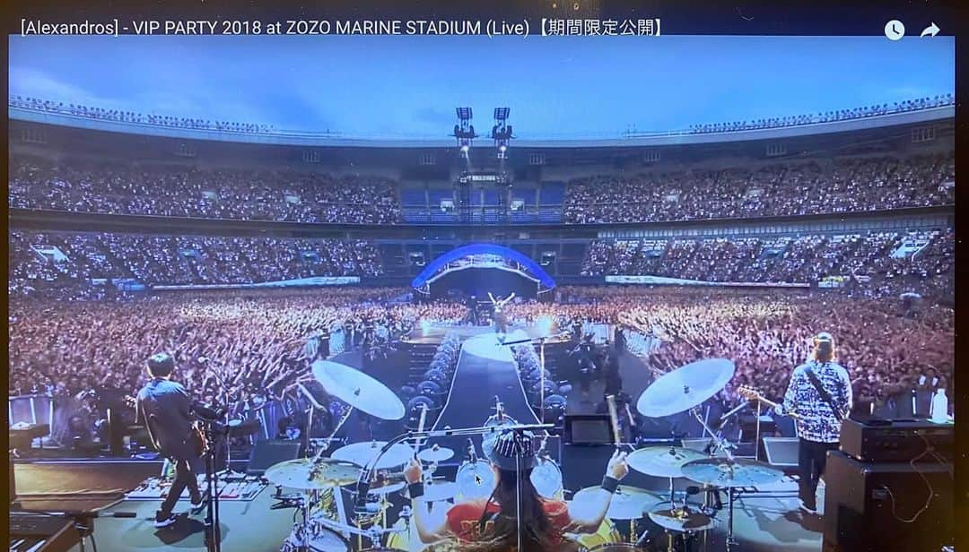 [ALEXANDROS]さんのインスタグラム写真 - ([ALEXANDROS]Instagram)「.﻿ ／﻿ 🏟️VIP PARTY 2018🏟️﻿ ＼﻿ ﻿ 🖥️YouTubeにて期間限定で公開中✨﻿ ﻿ ▼VIP PARTY 2018▼﻿ https://youtu.be/VmFfxl7graE﻿ ﻿ ▼#Spotify セットリストプレイリスト▼﻿ https://spoti.fi/3bGd7A5﻿ ﻿ ＝＝＝﻿ ﻿ 🖥️Available on YouTube for limited time✨﻿ ﻿ ▼VIP PARTY 2018▼﻿ https://youtu.be/VmFfxl7graE﻿ ﻿ ▼#Setlist on Spotify▼﻿ https://spoti.fi/3bGd7A5﻿ ﻿ ＝＝＝﻿ ﻿ 🖥️正在YouTube期間限定公開中✨﻿ ﻿ ▼VIP PARTY 2018▼﻿ https://youtu.be/VmFfxl7graE﻿ ﻿ ▼Spotify 播放列表▼﻿ https://spoti.fi/3bGd7A5﻿ ﻿ ﻿ #stayhome ﻿ ﻿ #Alexandros ﻿ #VIPPARTY2018 ﻿ #ZOZOMARINESTADIUM」4月29日 0時23分 - alexandros_official_insta