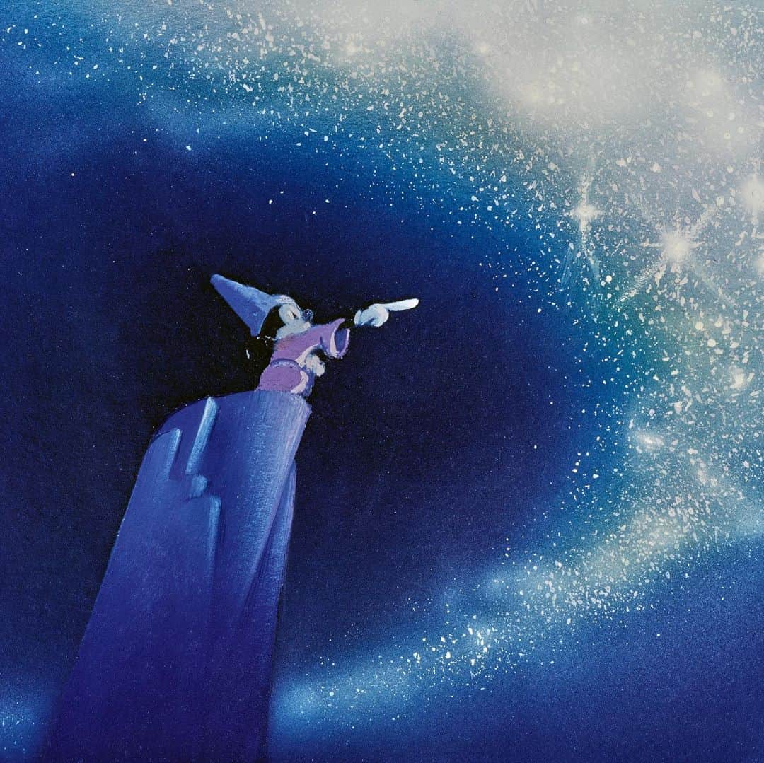 ミッキーマウスさんのインスタグラム写真 - (ミッキーマウスInstagram)「A symphony for the eyes! 👀✨ Swipe to see concept art from the classic animated film, “Fantasia.” (📸: @WaltDisneyArchives) #DisneyPlusThrowbacks」4月29日 0時35分 - mickeymouse