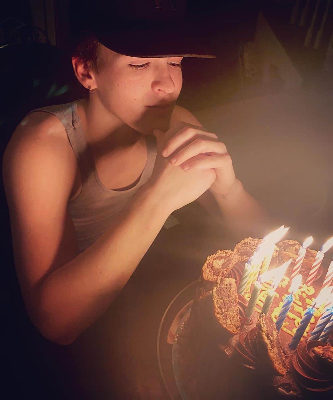ホリー・マリー・コームズのインスタグラム：「My Bud. 16 years ago you made me smile in a way no one ever had. Or will. You are my reason. Thank you for unlocking this heart over and over again.」