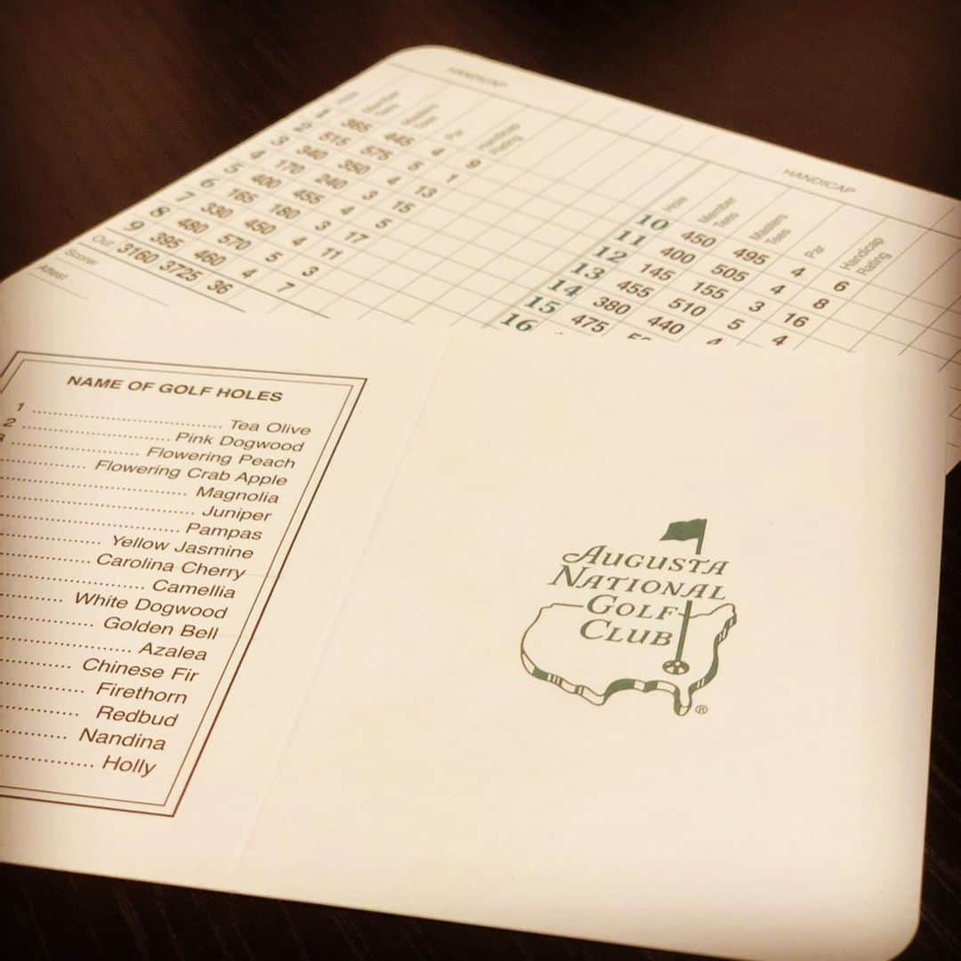 SHINDODAISUKEさんのインスタグラム写真 - (SHINDODAISUKEInstagram)「【ゴルフを愛する全ての方へ】  正解は…  Augusta national のclubhouse  正解者の方 おめでとうございます✨🎉🎊 追って当選者の方にはご連絡させて頂きます  #clubhouse #masters #プレゼントは2名の方に #スペシャルスコアカード #自分が欲しいくらい  4/28Special」4月28日 21時17分 - daisukeshindo