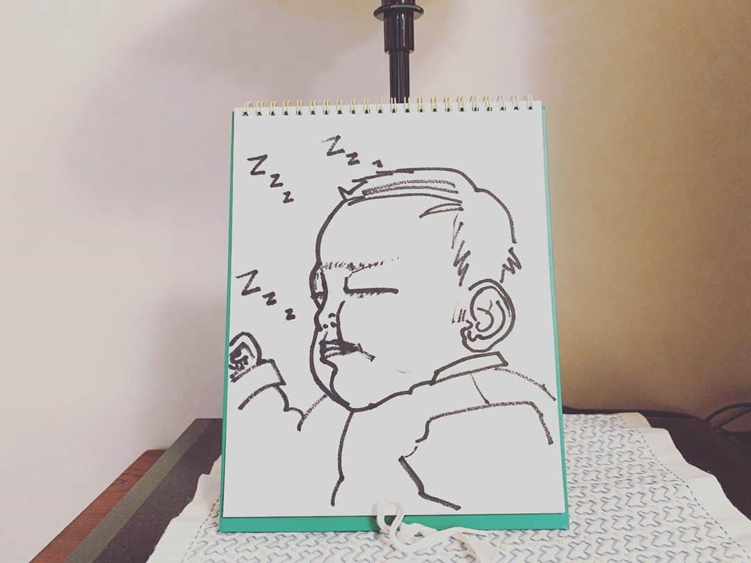 大橋夏菜さんのインスタグラム写真 - (大橋夏菜Instagram)「Zzz...💤 . . .  #似顔絵 #2枚めひどい笑 #goodnight」4月28日 21時26分 - kana817_ohashi