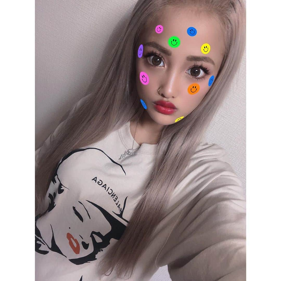 石垣千菜美さんのインスタグラム写真 - (石垣千菜美Instagram)「#defdawg さんのロンT❤️ 今回をぎゃん可愛いです‼️ ぜひチェックしてみてね❤️ #デフドーグ #オリジナルトレーナー」4月28日 22時46分 - chi_nami.1108