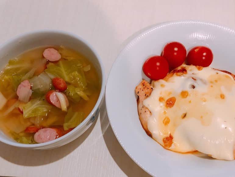 佐倉みきさんのインスタグラム写真 - (佐倉みきInstagram)「最近ちゃんと自炊してる🐻 お料理上手になれるように頑張る♡ #cook #料理 #ぽんごはん」4月28日 23時07分 - sakura_miki96