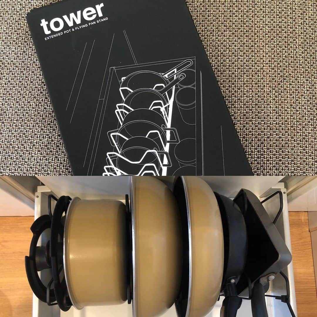 川田裕美さんのインスタグラム写真 - (川田裕美Instagram)「コンロ下の収納をやり直しました！　#towerシリーズ　の素晴らしいグッズに頼ったけど、今まで使っていなかったフライパンとか、大きさの近い鍋とかを処分してスッキリした✨🙌」4月28日 23時09分 - hiromikawata163