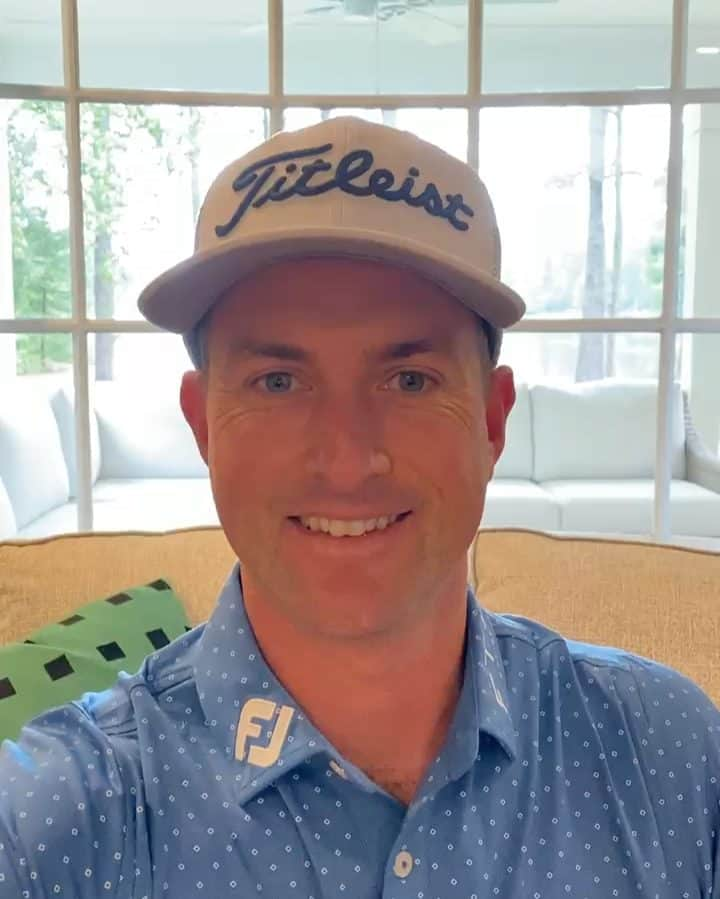 ウェブ・シンプソンのインスタグラム：「I’m chipping in! Proud to support @Titleist and @FootJoy COVID-19 Charity efforts.  Check out the link in my profile for all the details of the Sweepstakes, my @PinehurstResort golf package and all the other experiences being offered by my fellow brand ambassadors. Chip In for a great cause!」