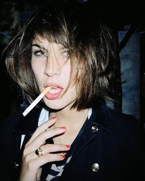 アレクサ・チャンさんのインスタグラム写真 - (アレクサ・チャンInstagram)「2007 or 8 📷 by @benrayner when I didn’t actually smoke but used one for a prop. A Klaxons Mercury celebration party.」4月28日 23時25分 - alexachung