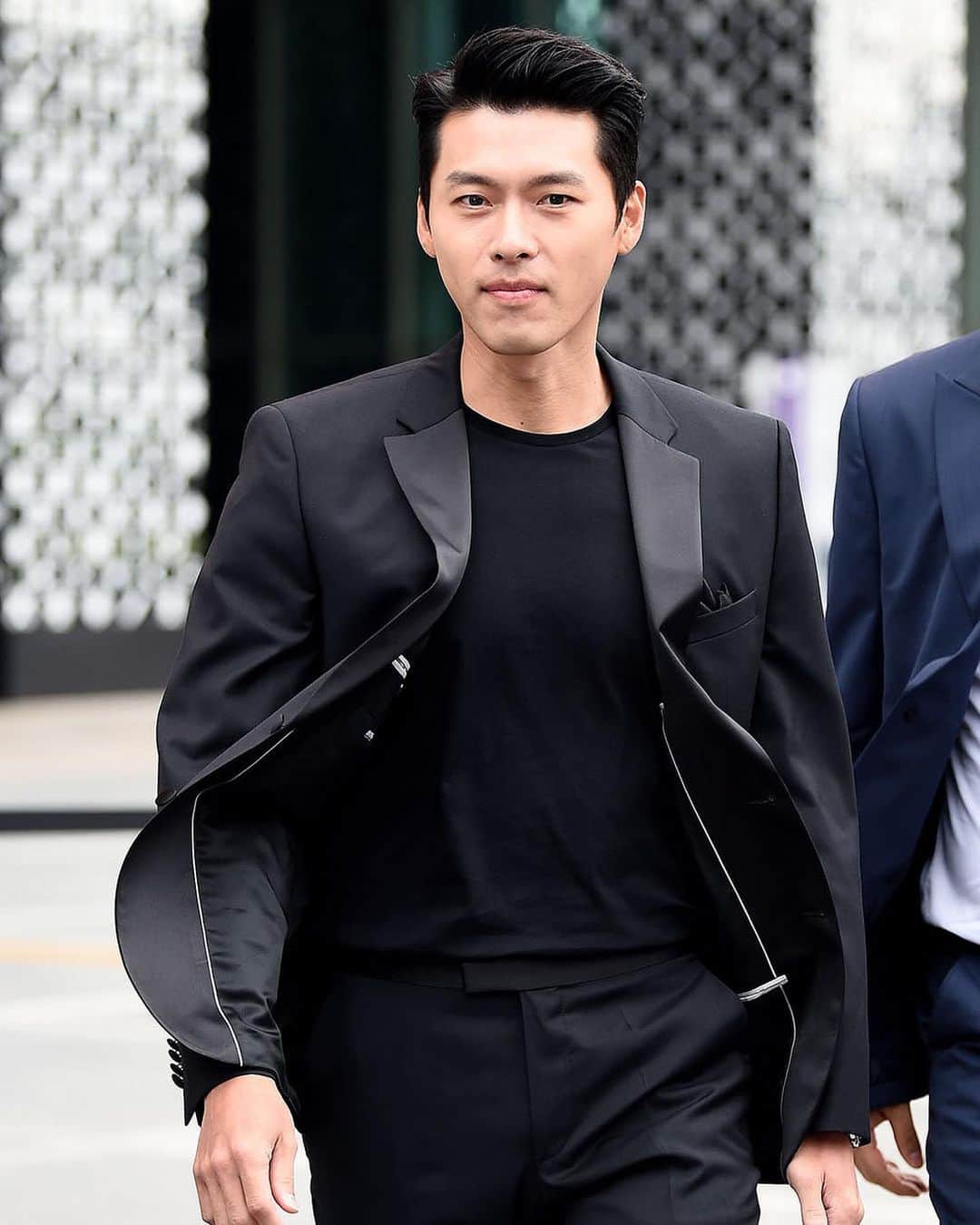 ヒョンビンのインスタグラム：「[2019.09.09] Hyun Bin attends the photocall for OMEGA Speedmaster Apollo 11 - 50th Anniversary Moon Landing. —— #hyunbin #현빈 #ヒョンビン #玄彬」