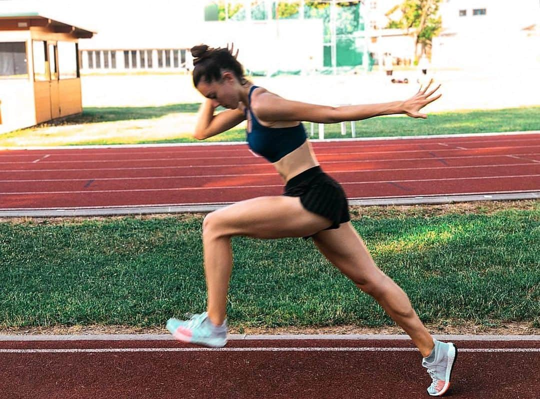 アレシア・パヴェーゼさんのインスタグラム写真 - (アレシア・パヴェーゼInstagram)「READY FOR BATTLE AGAIN💪🏼 #createdwithadidas #hometeam @adidasrunning @adidasita  @adidas」4月29日 2時51分 - alessiapavese