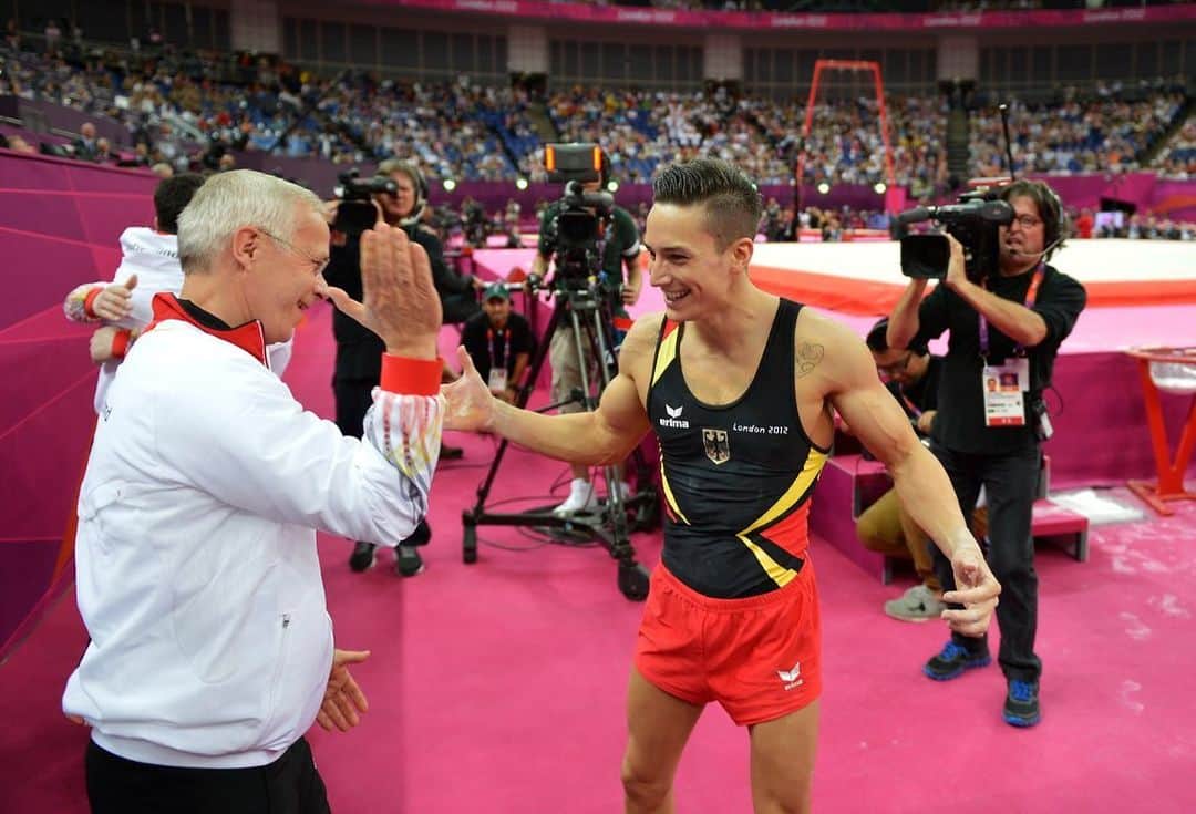 マゼル・ニューエンのインスタグラム：「It's time to say not only goodbye, but THANK you to Andreas Hirsch! They say performance is the result of challenging and supporting. You are great at both! I've never worked longer with a coach - to date almost 16 years. We had amazing triumphs together, but also some heated discussions. But in most cases, we found an agreement and I'm really thankful for our time together in Germany's Gymnastics Team. Wish you all the best for your upcoming challenges in Kienbaum and hope to see you again in our second home. #gymnastics #coach #thankful #themarcelnguyen」