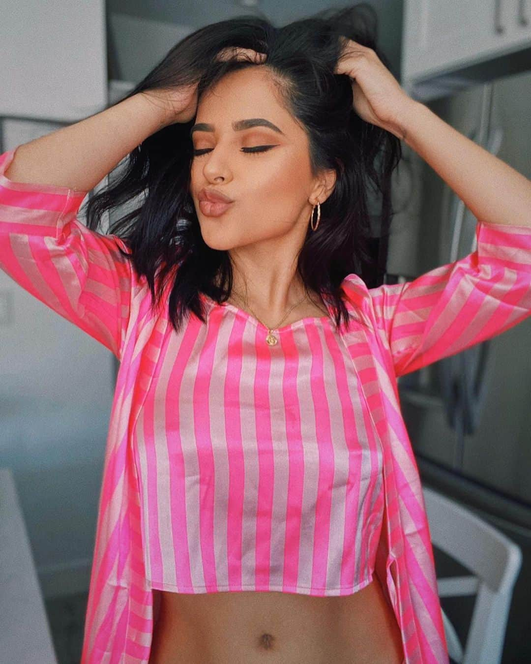 ベッキーGさんのインスタグラム写真 - (ベッキーGInstagram)「Hoy si me desperte con pijamas de @prettylittlething 💕 #ad」4月29日 4時15分 - iambeckyg