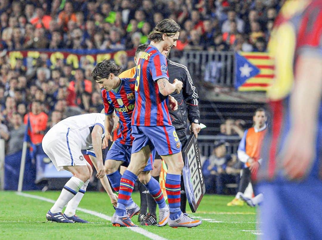 ボージャン・クルキッチのインスタグラム：「aniVARsario 😜 #barçainter #2010」