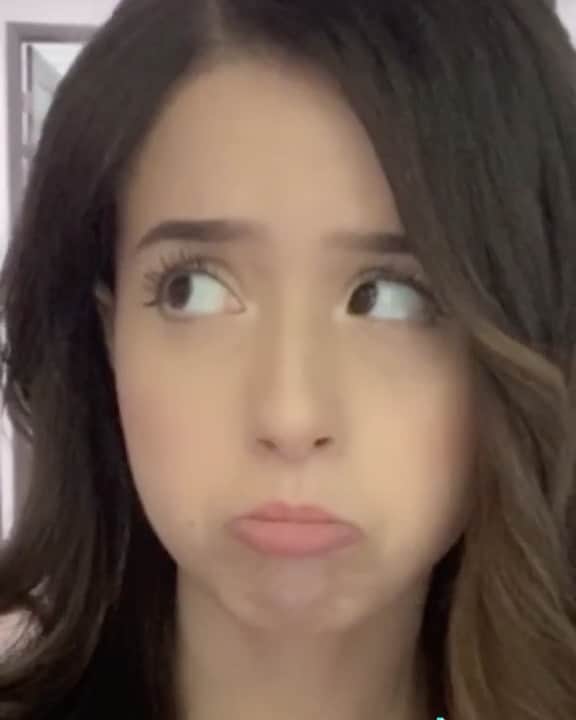 のインスタグラム：「☺️😋😁🥺 ⁣ ⁣ how we feeling today?」