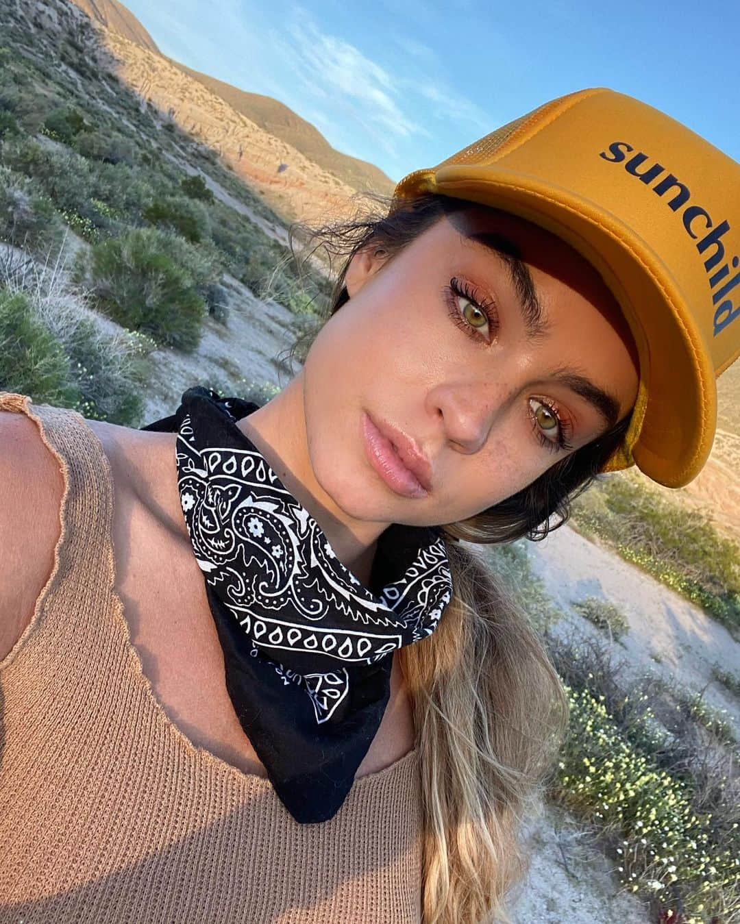 Sommer Rayさんのインスタグラム写真 - (Sommer RayInstagram)「let’s go on an adventure? 🌞」4月29日 4時29分 - sommerray