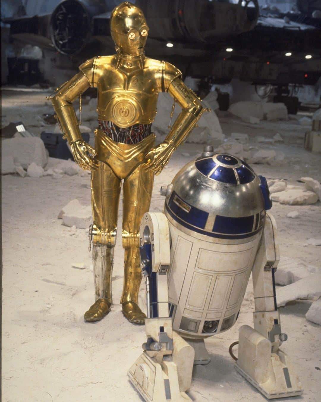 スター・ウォーズさんのインスタグラム写真 - (スター・ウォーズInstagram)「C-3PO and R2-D2, the best droid duo in the galaxy.」4月29日 4時29分 - starwars