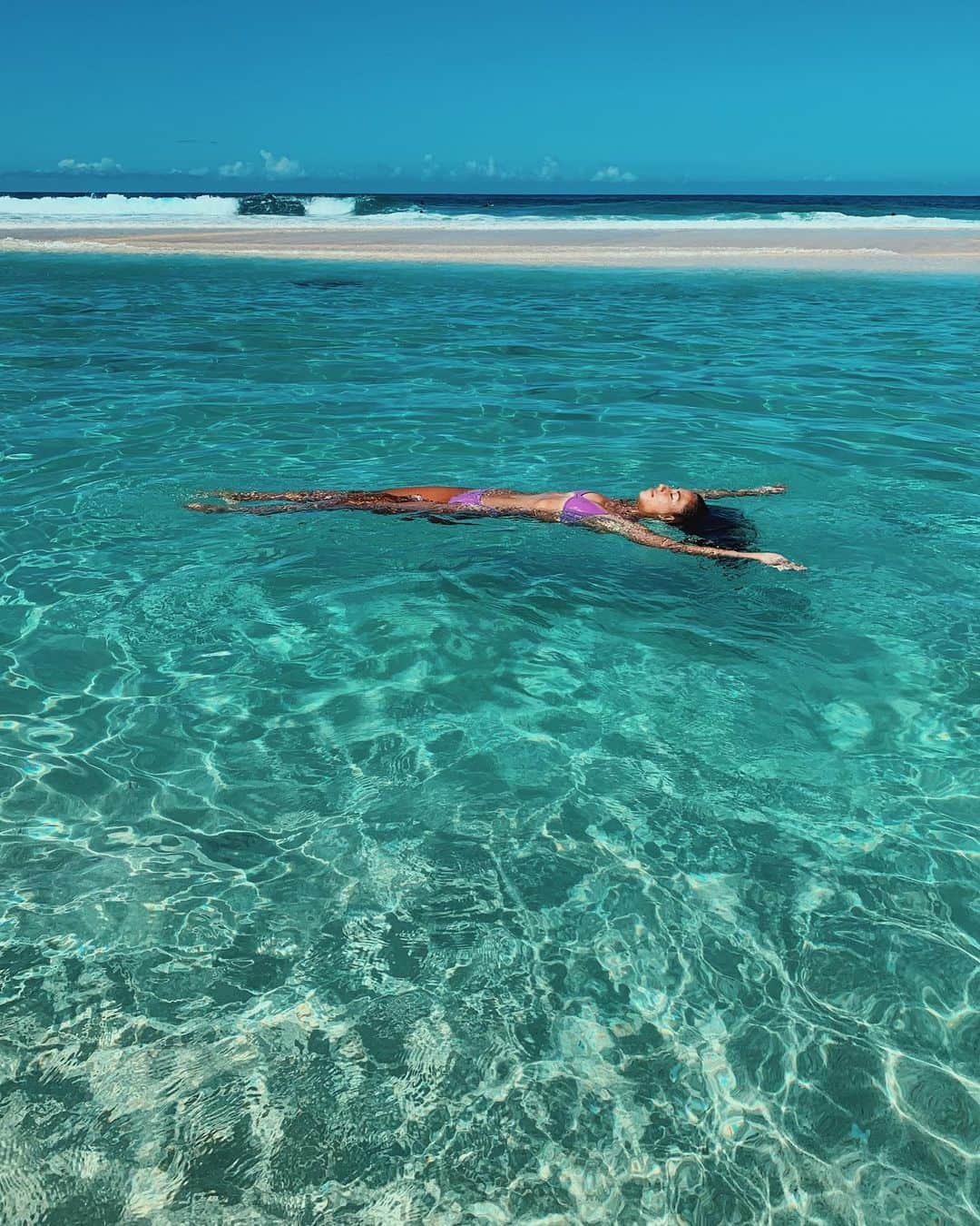 マリア・マーフィーのインスタグラム：「Bliss 💫 @benoaswim」